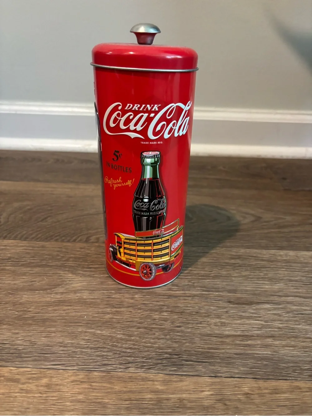 Coke Straw Holder Tin with Paper Straws  Perfect for 8
